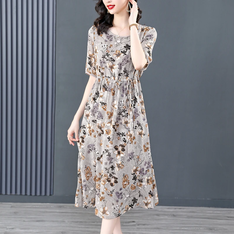 8605#法式复古浪漫碎花连衣裙女夏季新款V领高端系带大码A字长裙