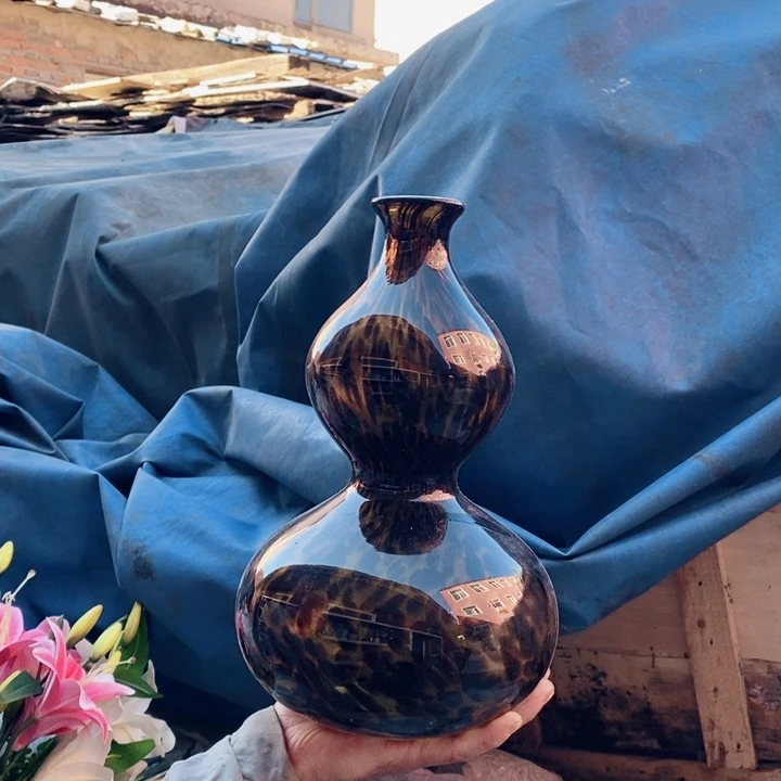 花瓶高32厘米口3厘米