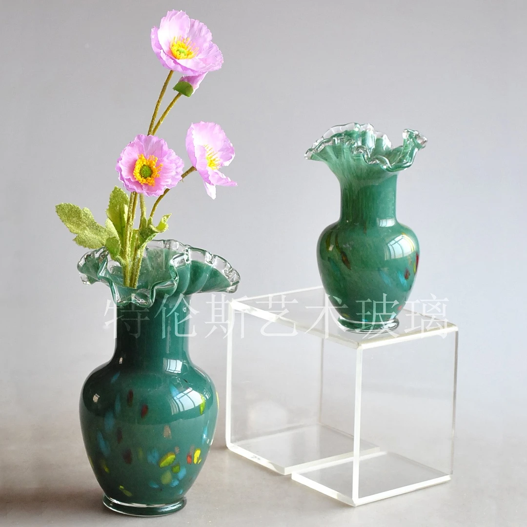 纯手工，琉璃花瓶，精美，摆件或插花都合适，微瑕