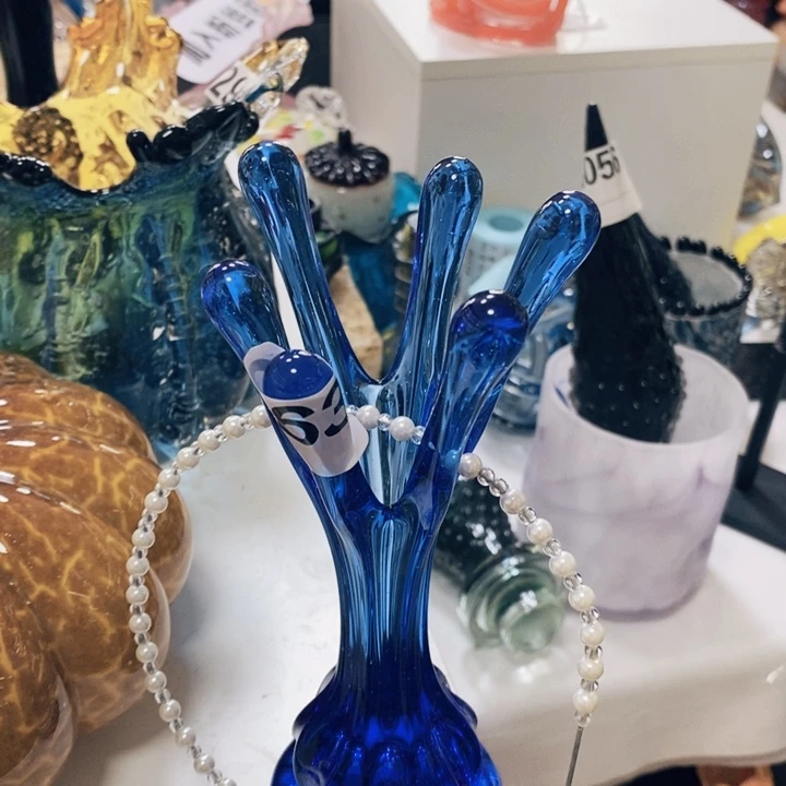 花瓶高19厘米口3厘米