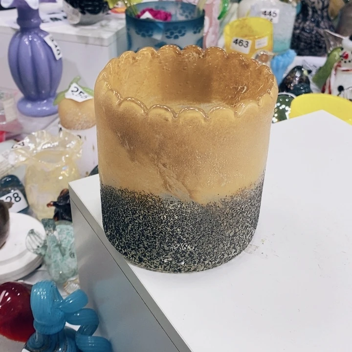 花瓶高12厘米口10厘米