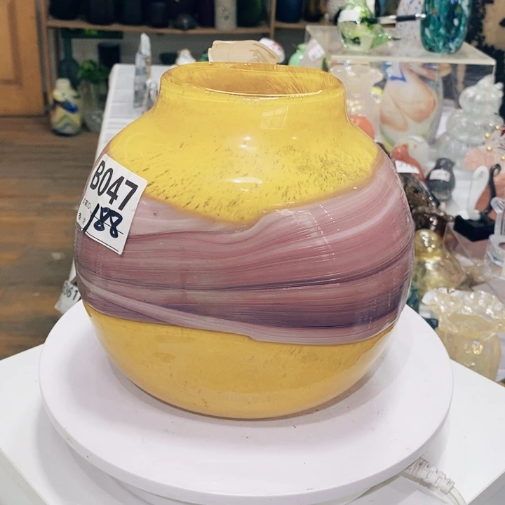 花瓶高17厘米口8厘米