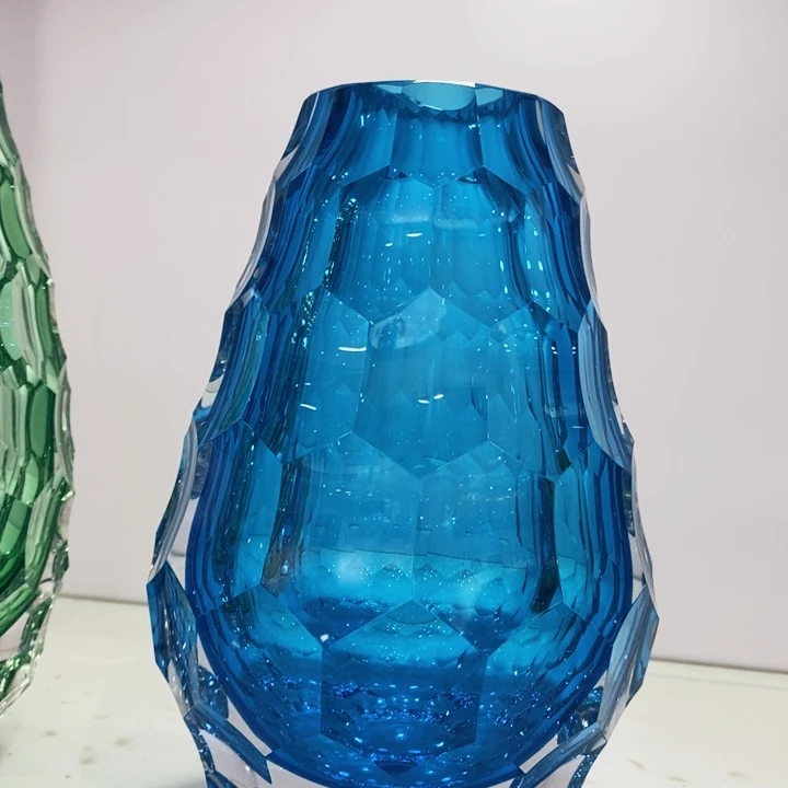 花瓶高22厘米宽5厘米