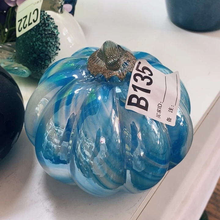 花瓶高12厘米宽12厘米