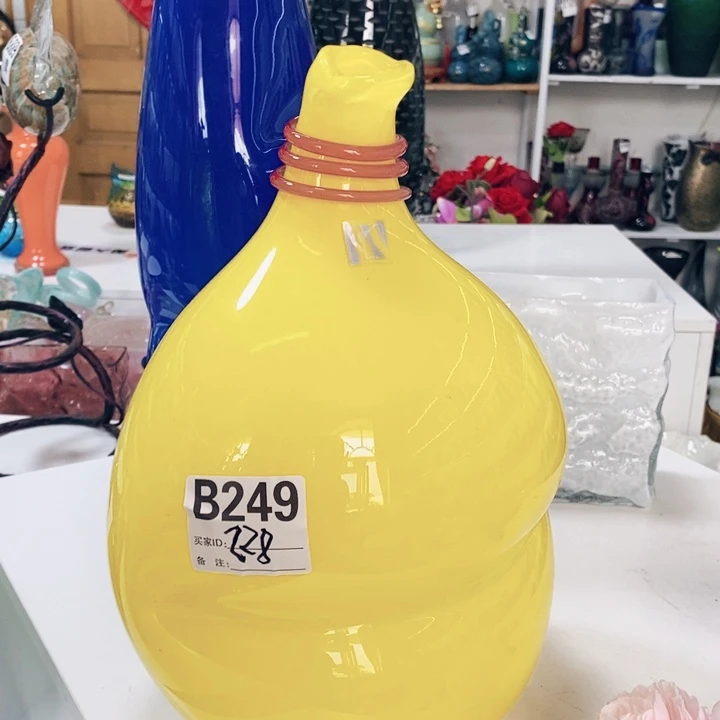 花瓶高31厘米口3厘米