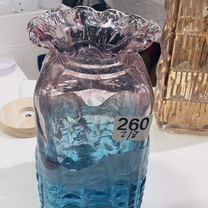 花瓶高23厘米口7厘米