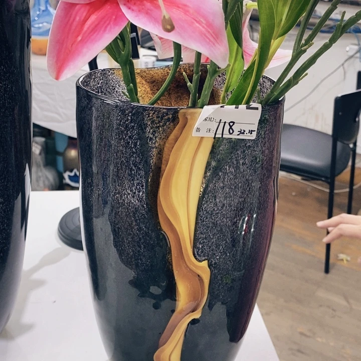 花瓶高32厘米口15厘米