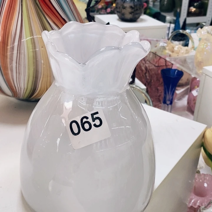 花瓶高20厘米口7厘米