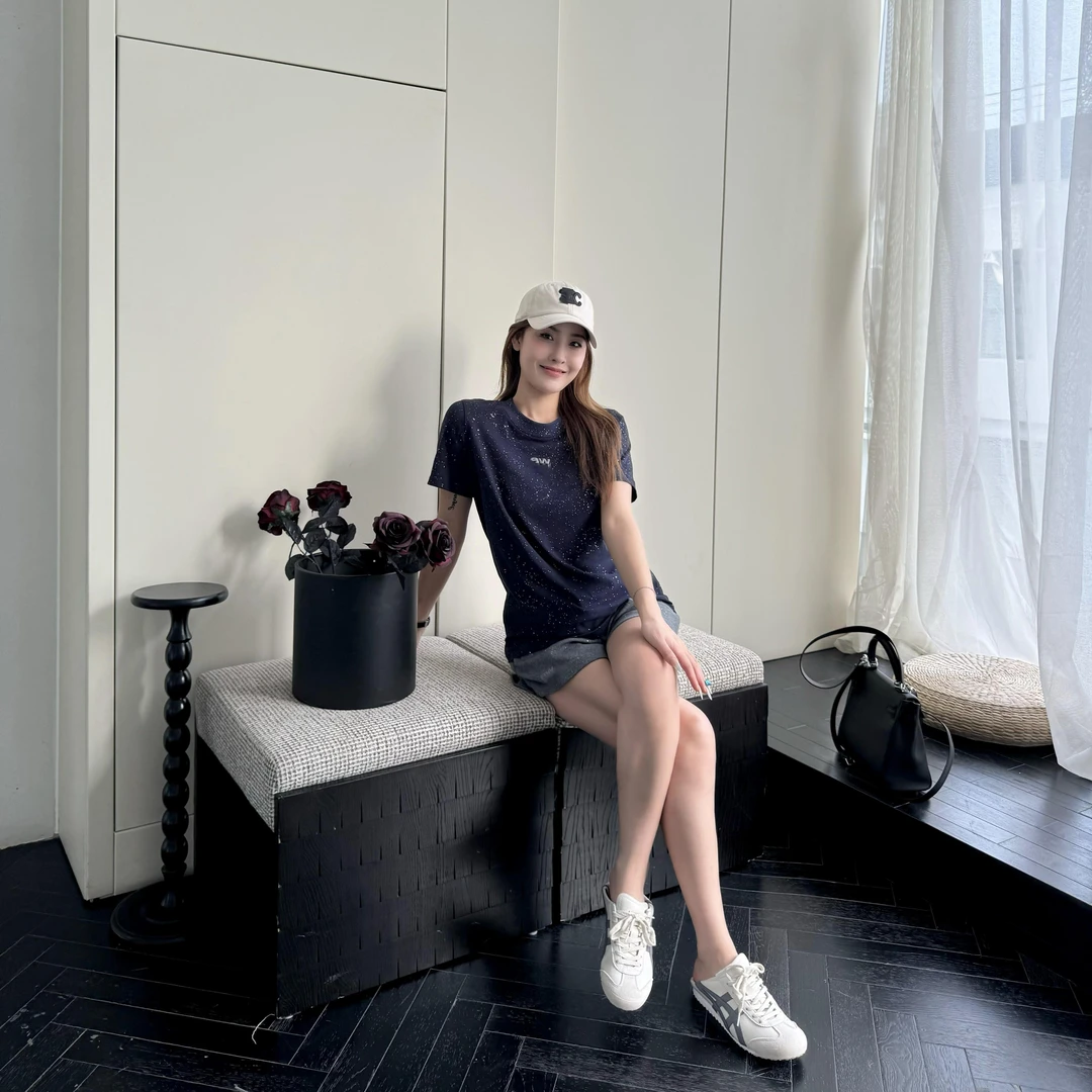 【蔚蓝星空】正肩半袖时尚闪银蓝色女士短袖T恤  T01