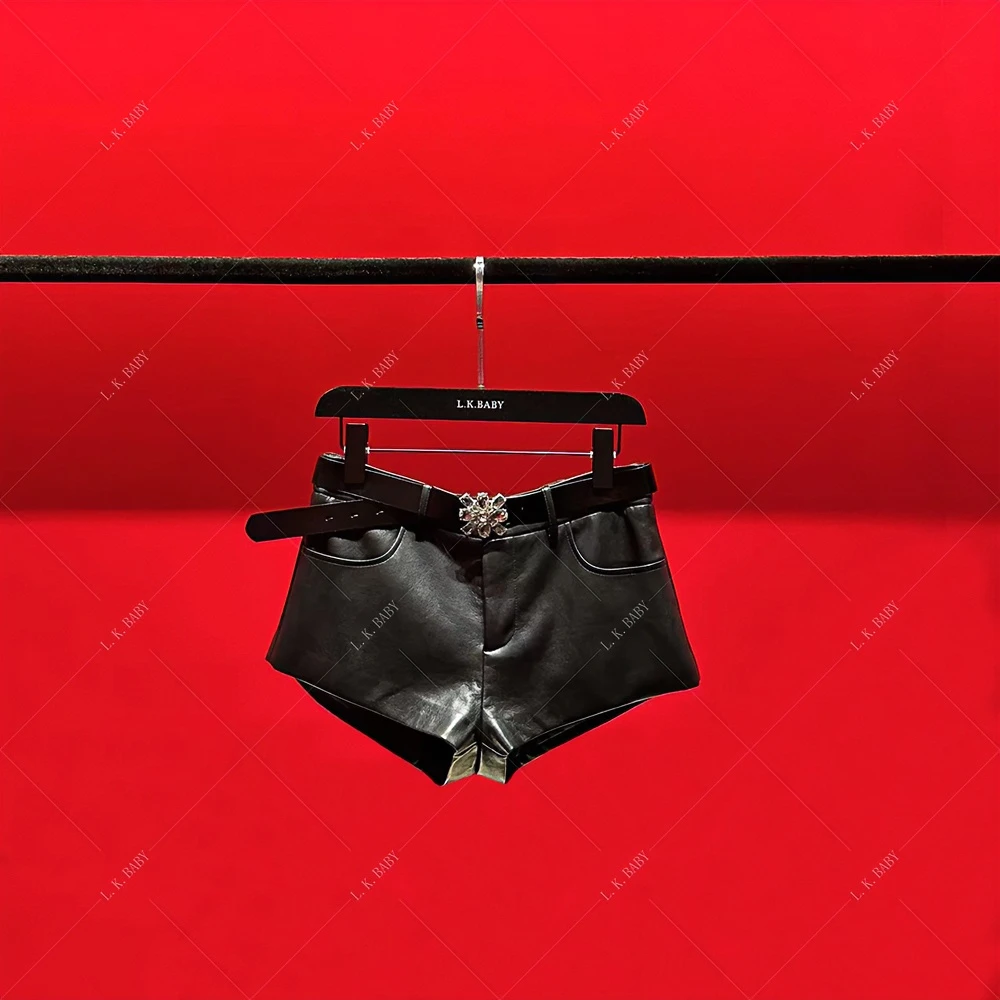 【L.K BABY】fashion气质性感蛋白皮皮短裤*