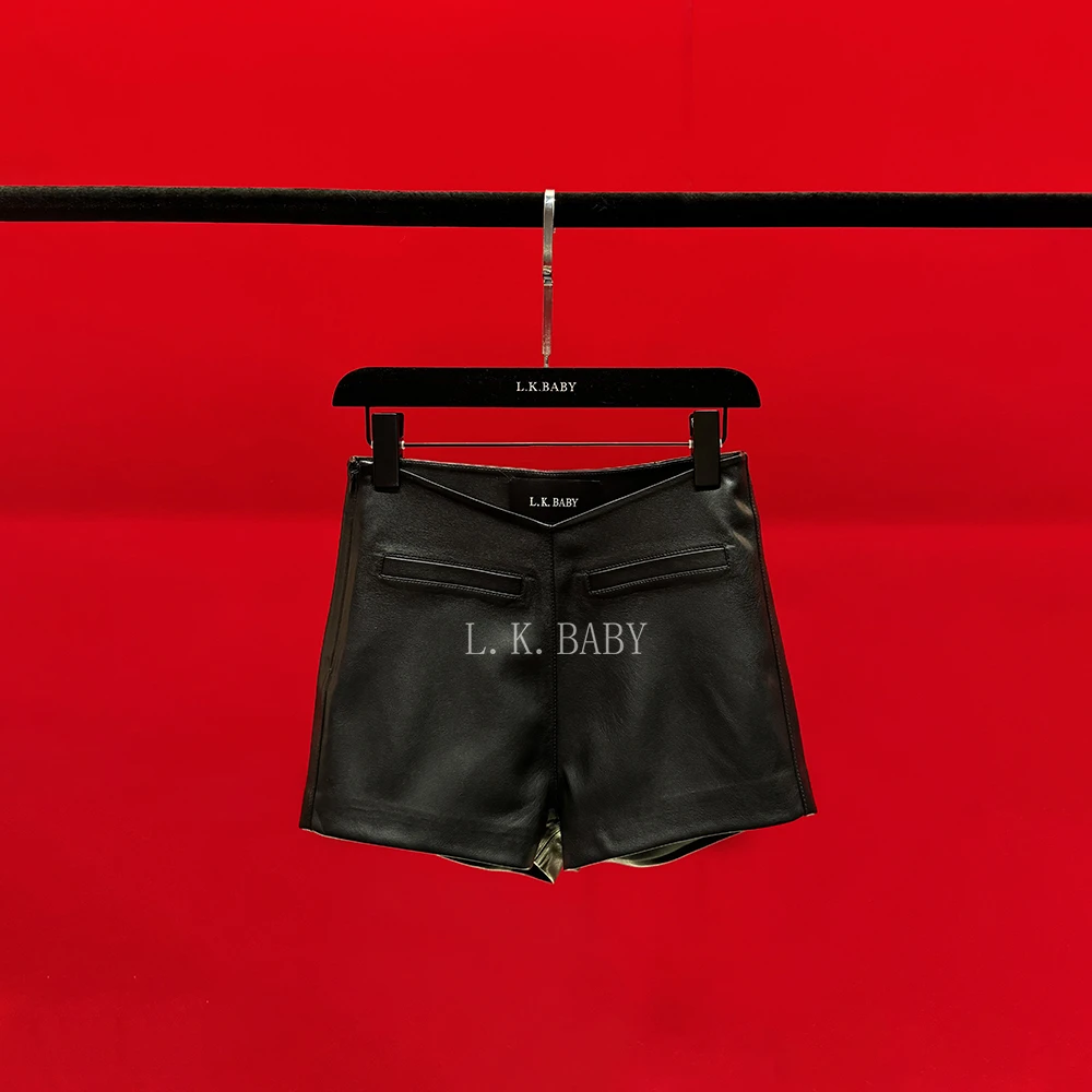 【L.KBABY】限定少女  时髦性感辣妹蛋白皮短裤时尚设计师