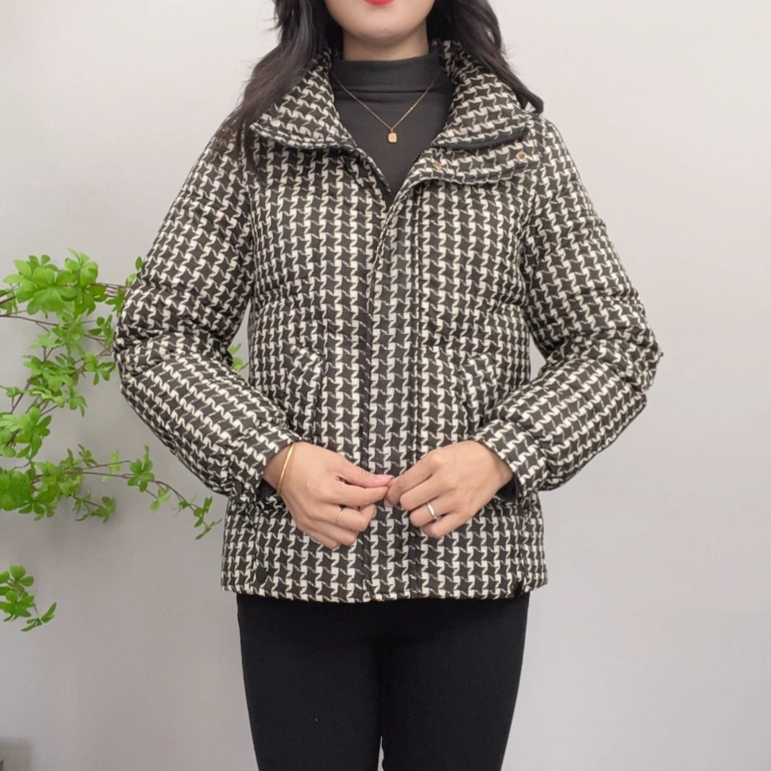 时尚洋气立领羽绒服女2024冬季新款休闲百搭女士加厚保暖中长外套