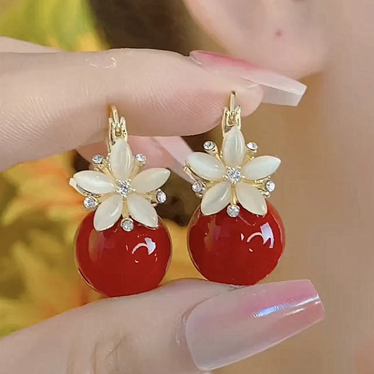 铜合金仿珍珠耳饰 2024新款耳扣耳环珠子时尚百搭简约白色耳环