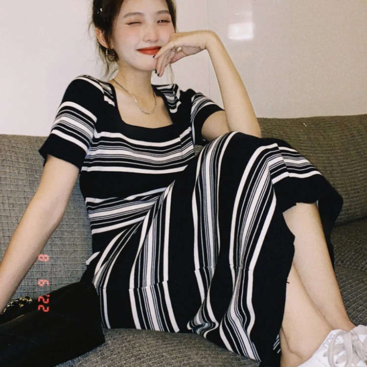 001夏季新款气质方领条纹冰丝宽松连衣裙女慵懒风中长款韩版裙子