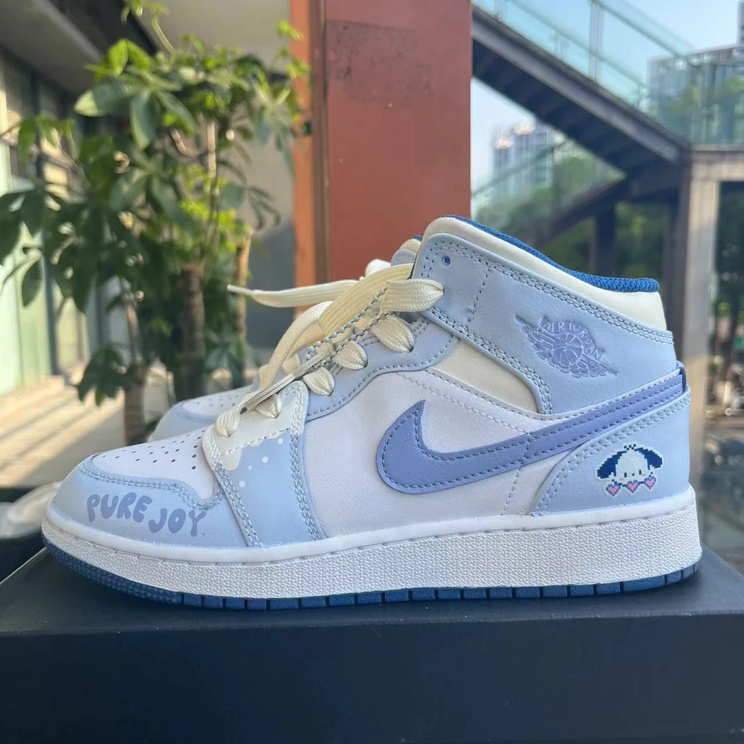AJ1mid定制雪糕小狗/37.5码/95新/原盒配件齐/白蓝/DQ8423-014