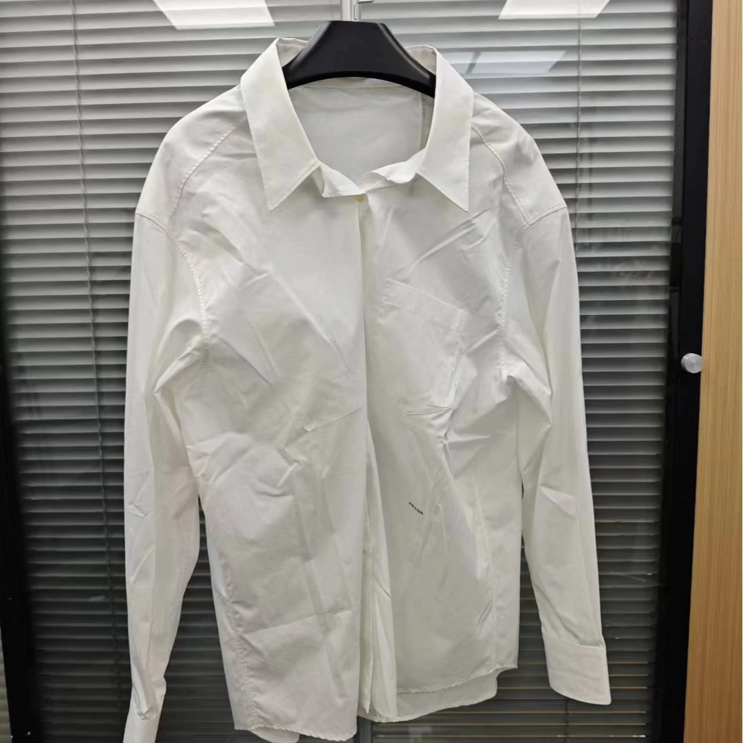 99新 Prada/普拉达 P224933326/纯色单口袋长袖衬衫 白色 36