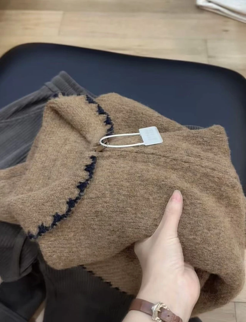 七言家 慵懒风粗针翻领咖色开衫