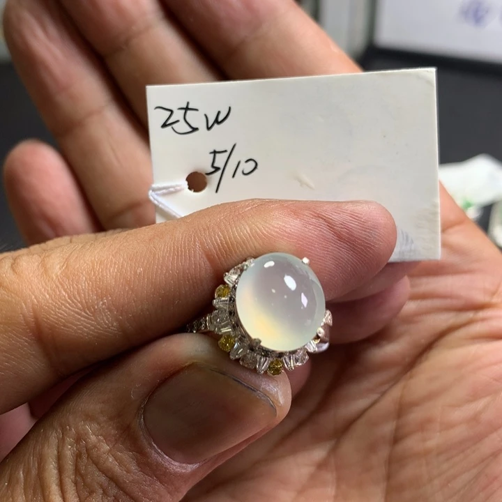 定制翡翠未镶嵌翡翠