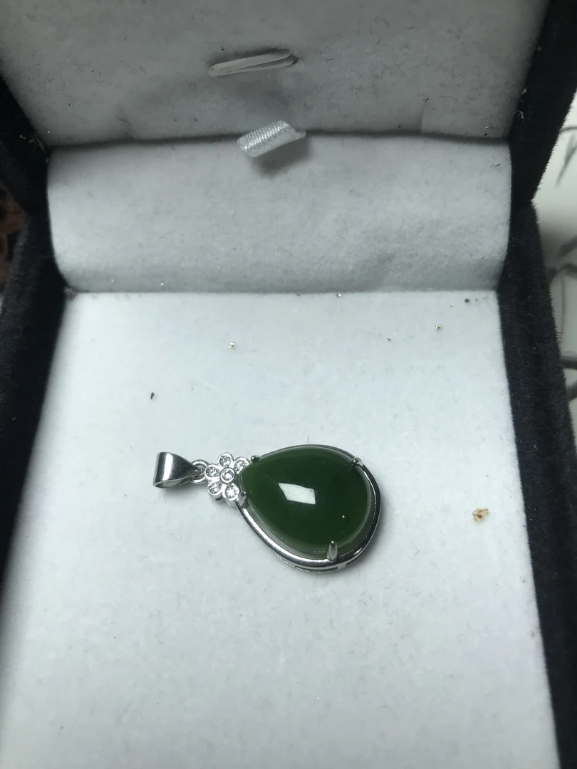 正品和田玉碧玉耳饰