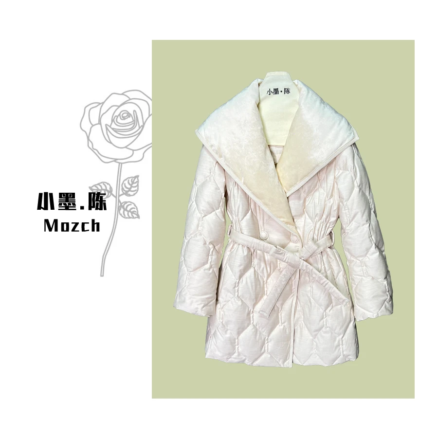 【小黑家】长82高端丝绒拼接大翻领系带收腰显瘦鹅绒百搭羽绒服K63