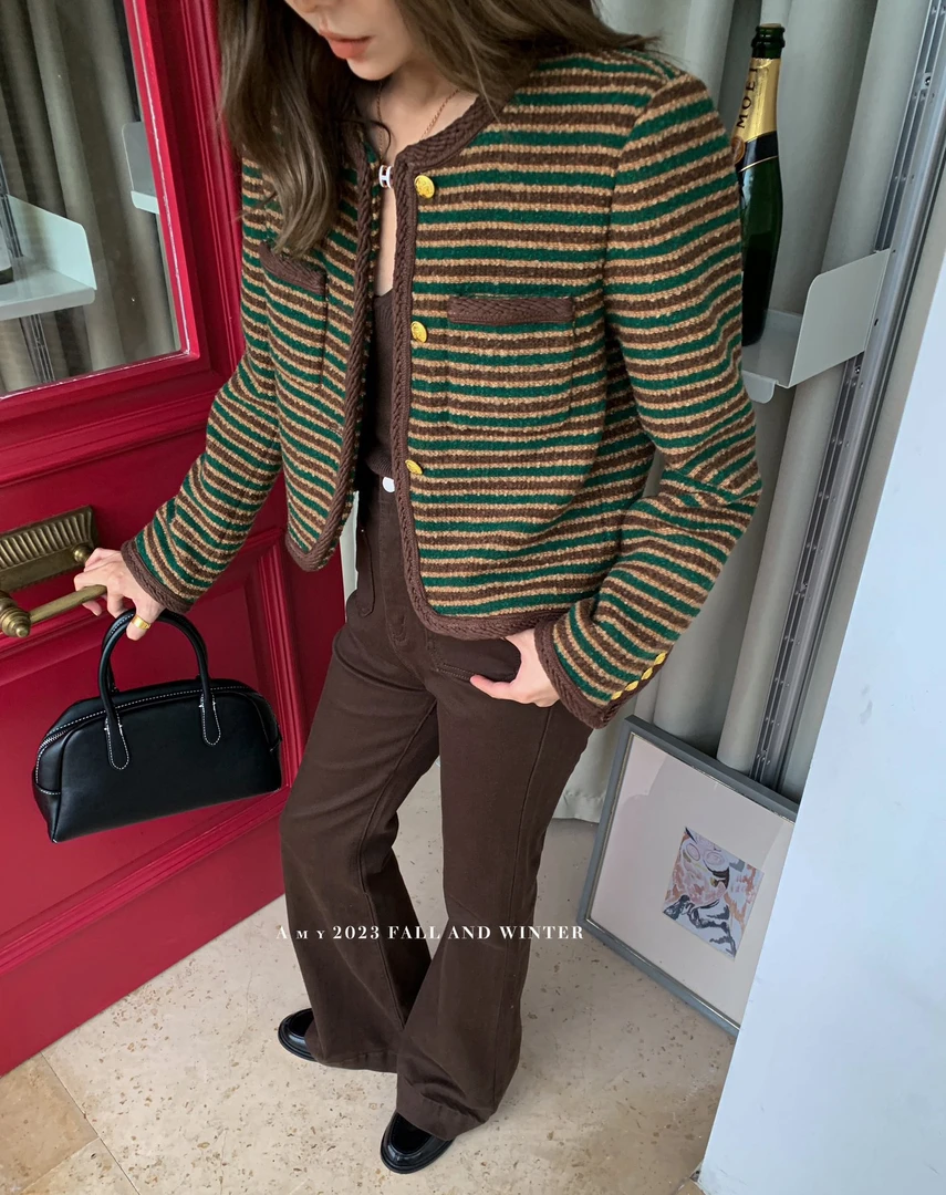 【小黑家】高端撞色对条纹双口袋包边小香风外套A21