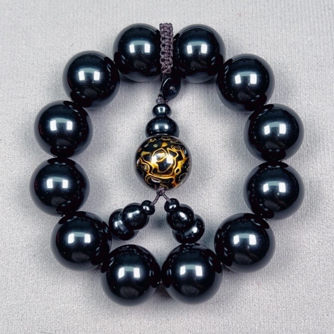 正宗琥 珀木雷击料配大漆圆珠2.0