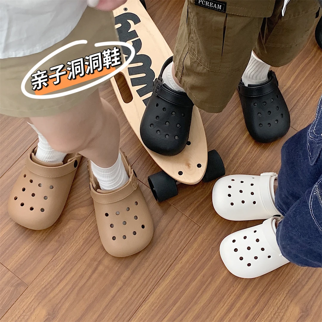 ins时尚亲子洞洞鞋女夏外穿海边防滑eva厚底踩屎感包头沙滩凉拖鞋