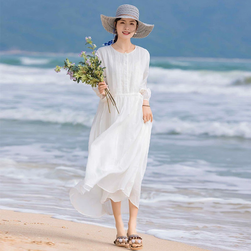 文艺范高级感风琴褶连衣裙女2024夏季宽松显瘦蕾丝拼接洋气长裙子