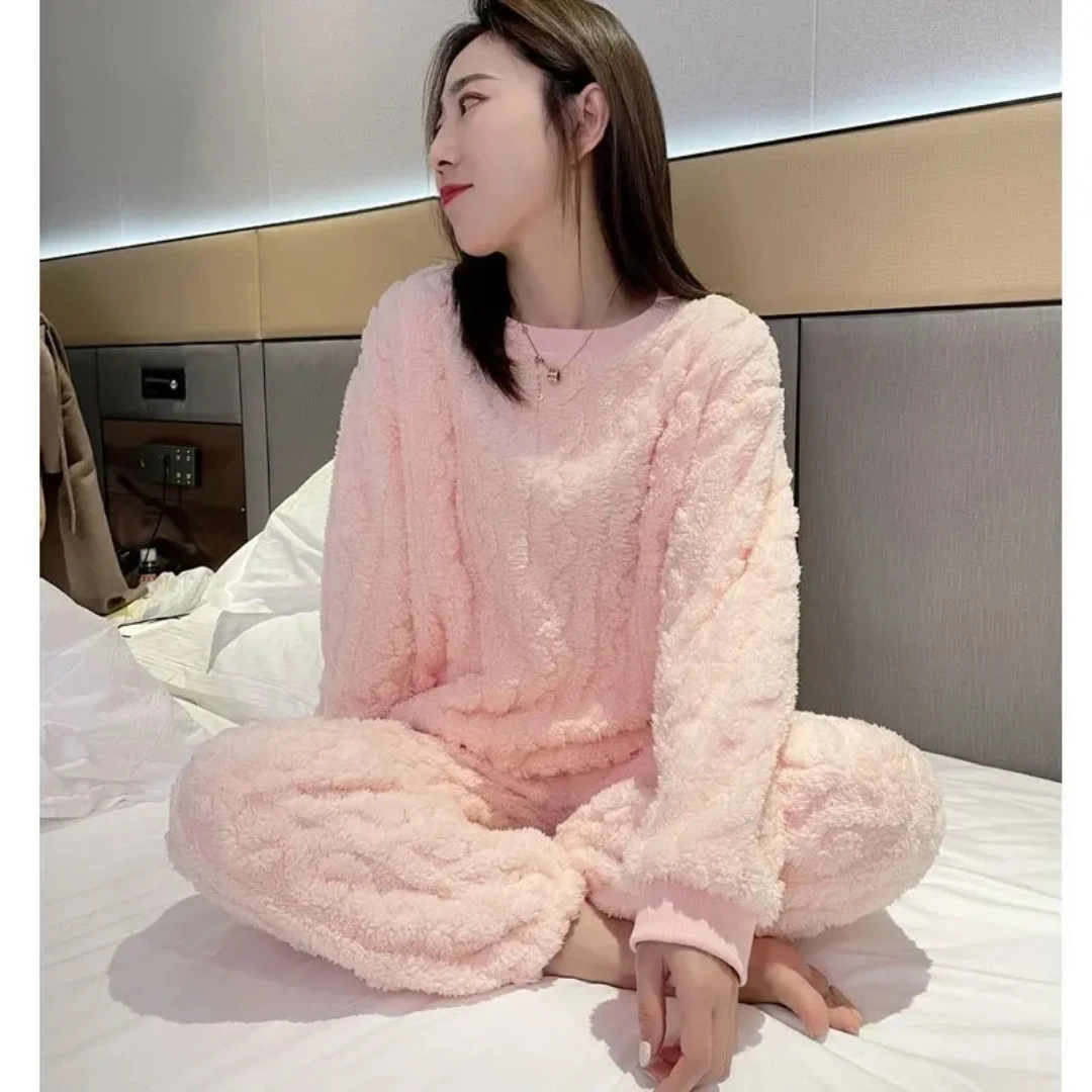 秋冬网红珊瑚绒睡衣套装女洋气减龄法兰绒家居服两件套