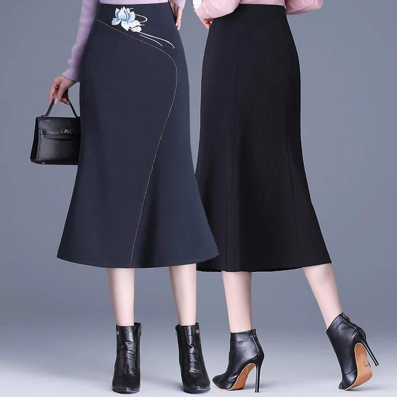 新中式国风刺绣鱼尾半身裙女秋冬高腰包臀裙中长款气质优雅一步裙