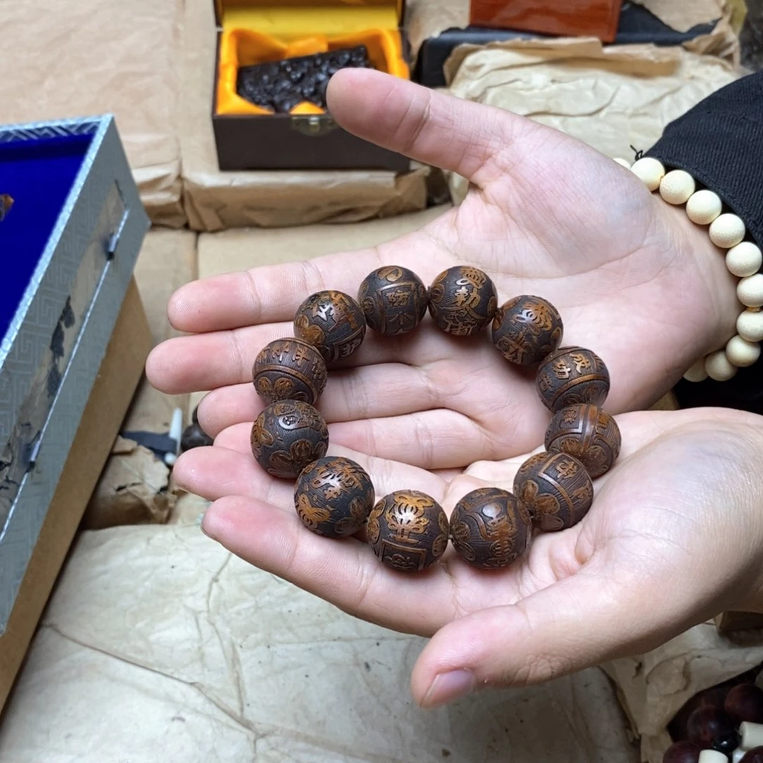 滴血莲花菩提吊坠