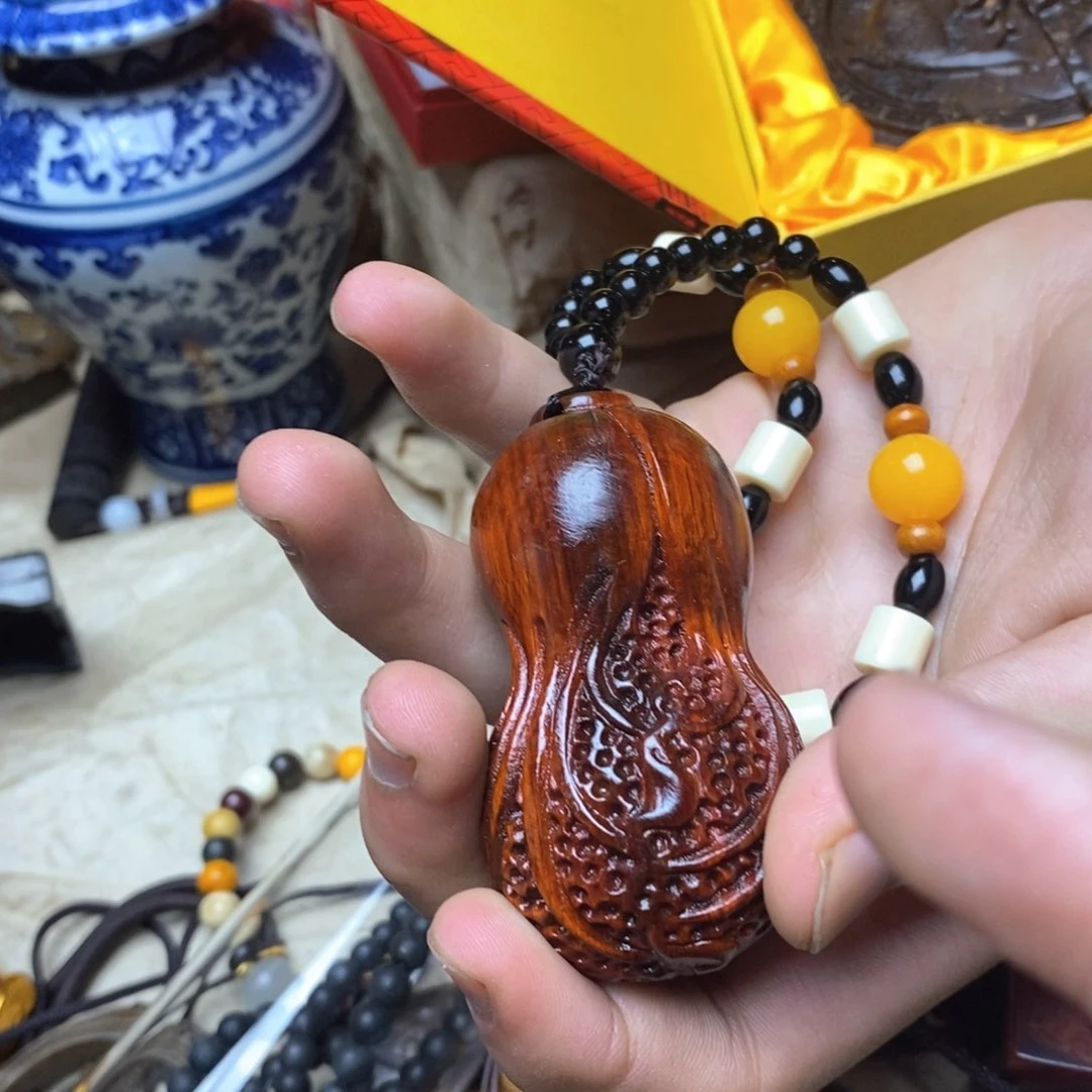 滴血莲花菩提吊坠