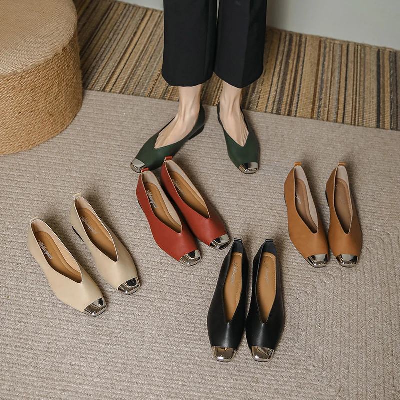 女士真皮单鞋金属方头女鞋24年春夏新款平底浅口低跟鞋子软皮软底