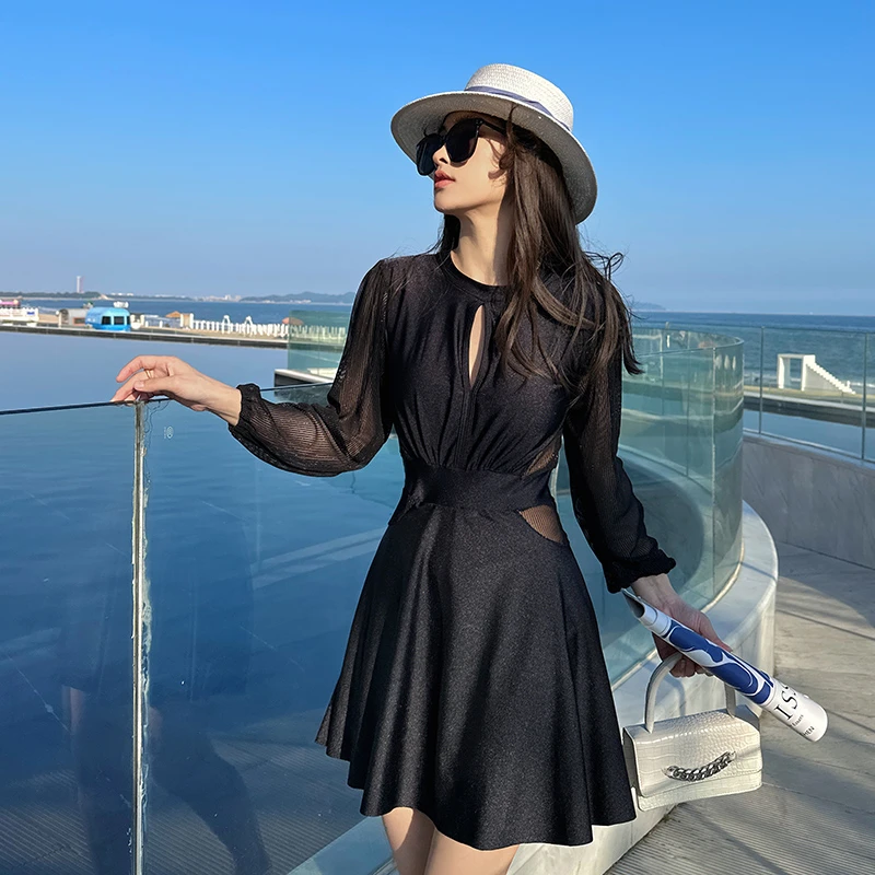 大码显瘦长袖遮肚保守裙式泳装时尚游泳衣女士黑色泡温泉2024新款