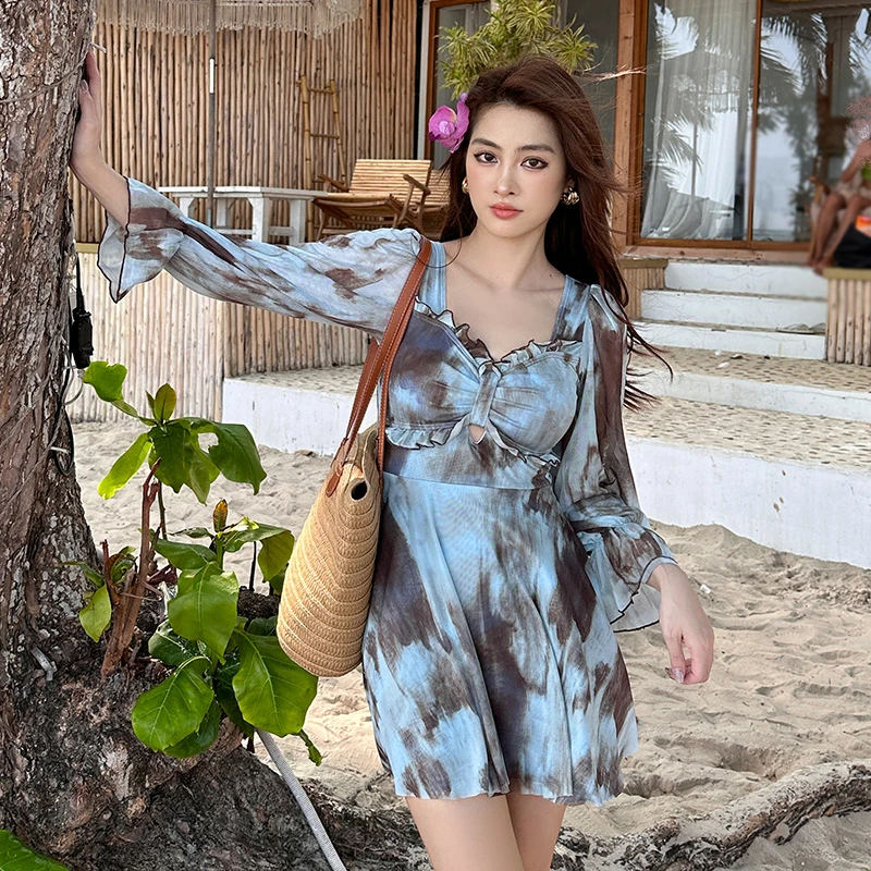 大码泳衣女200斤胖mm遮肉长袖保守遮肚子显瘦温泉度假连体高级感