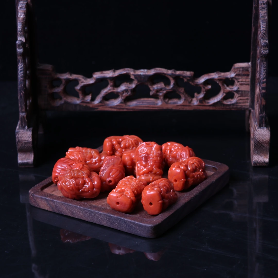 【蚂蚁珠宝】南红玛瑙雕刻15mm左右扎基拉姆配饰一个v207
