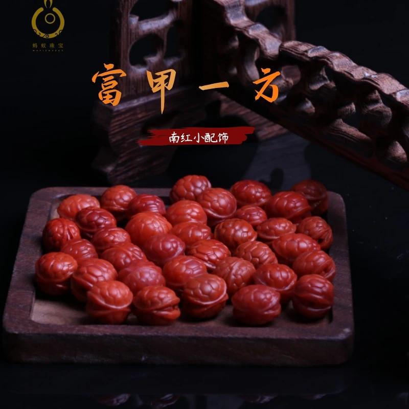 【蚂蚁珠宝】高品南红玛瑙11-12mm左右精雕刻富甲配饰一颗p943