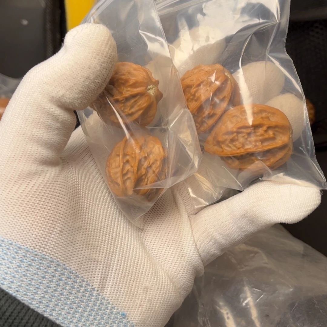 【闪购商品】文玩核桃把件100