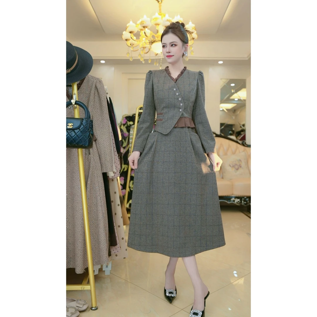 梦想服饰2024新款上市显白显年轻高档显瘦爆款大码女装116