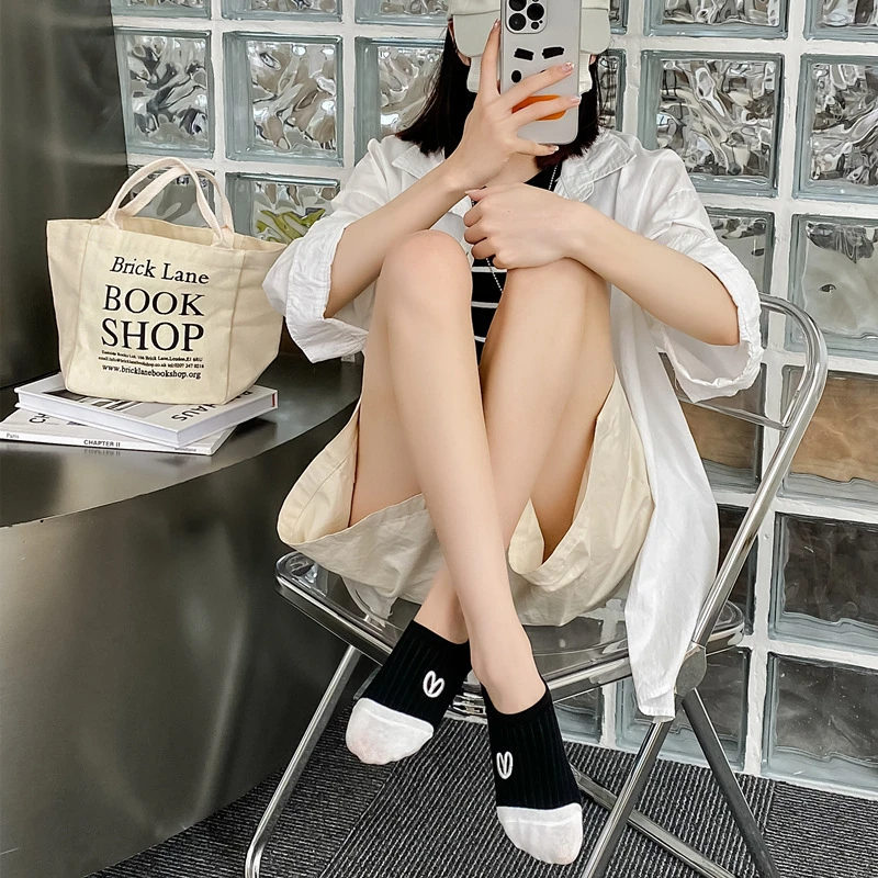 黑白色船袜女夏季薄款棉袜子防滑不掉跟夏天日系潮短袜浅口隐形袜