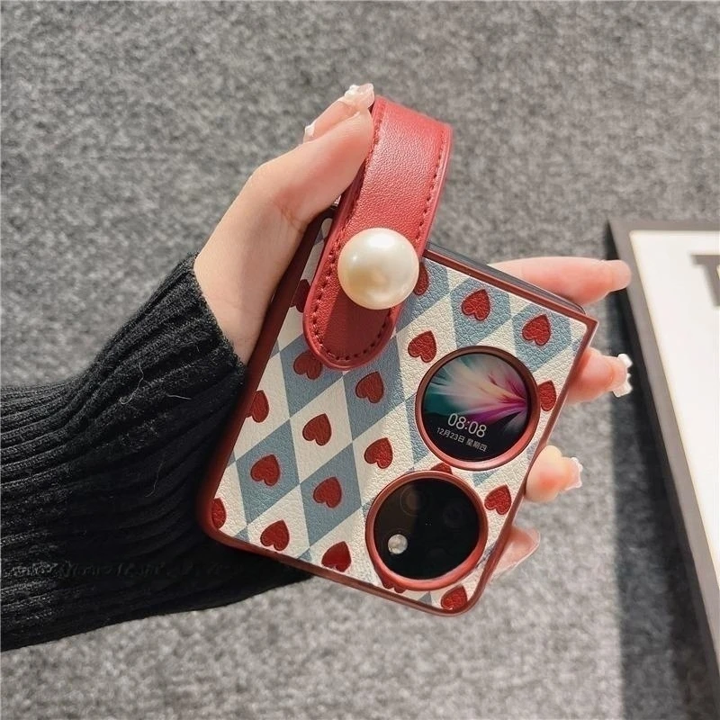 适用于华为p50pocket s手机壳女小众复古皮质菱格爱心腕带保护套