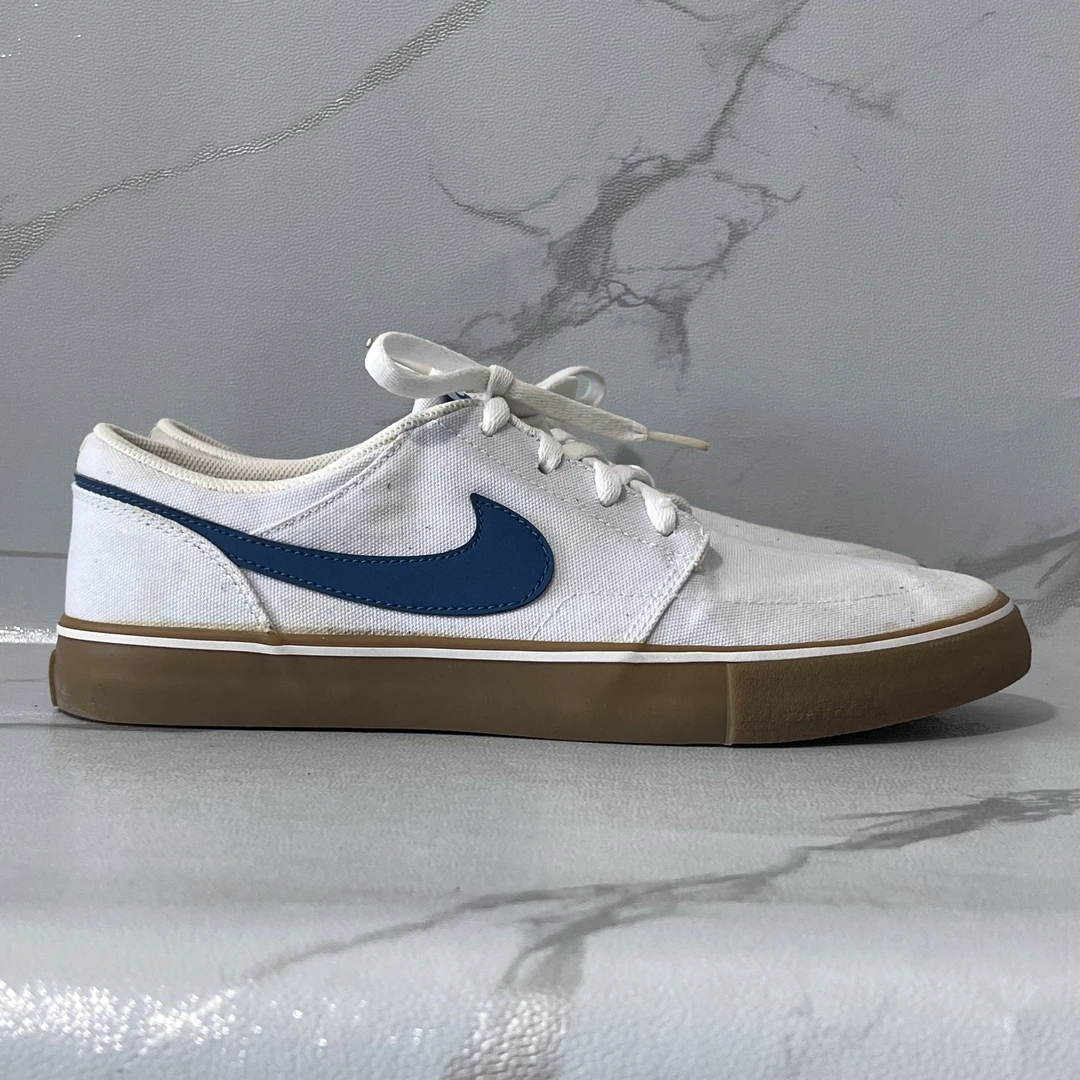 42.5码42.5码正品耐克Nike SB 滑板鞋 公价799 二手/90新