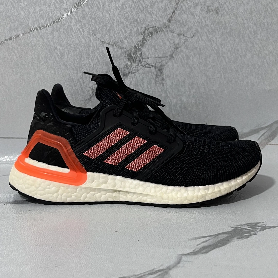 38码adidas UltraBoost 2020 跑鞋 黑橙 公价1199 二手/90新