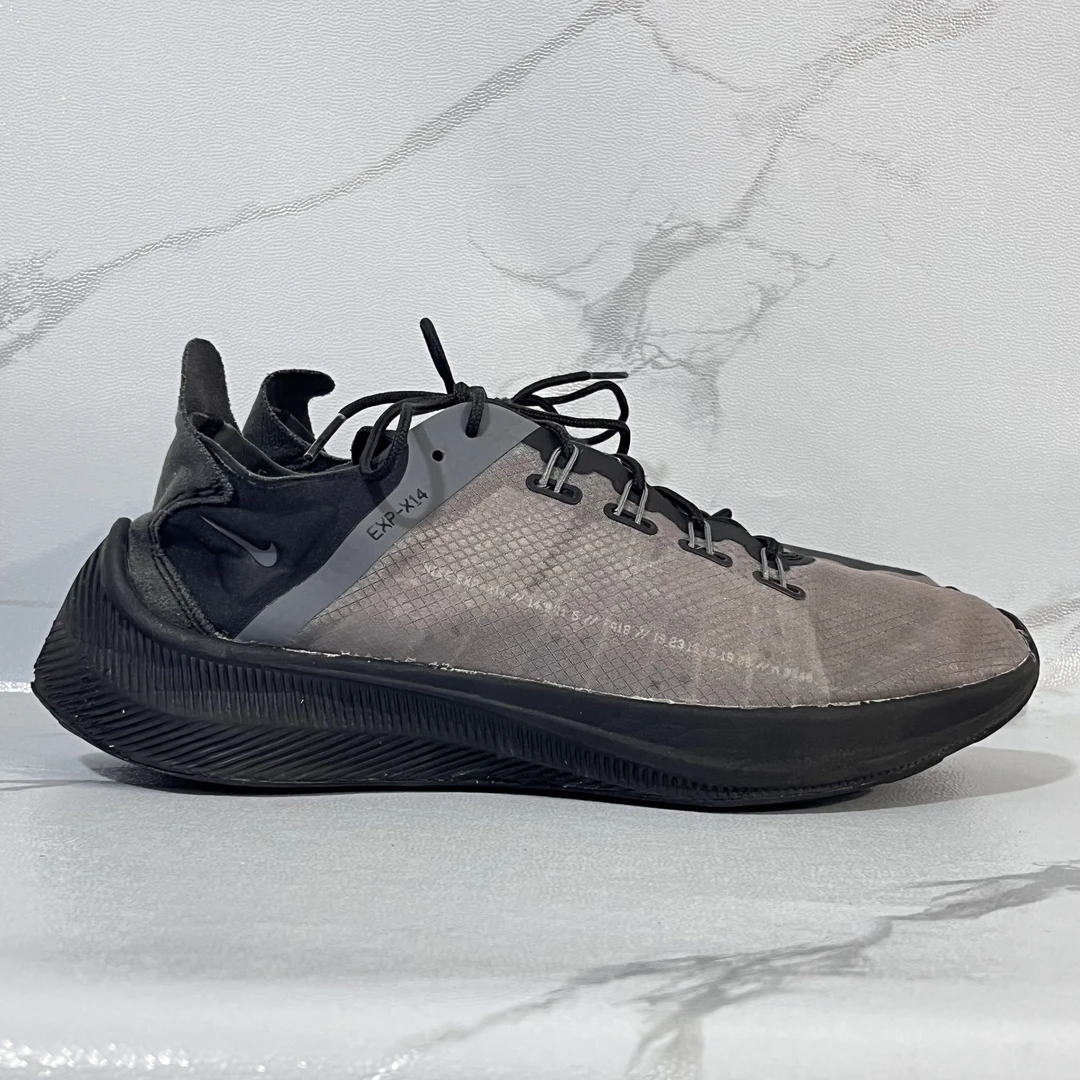 43码Nike 飞线 马拉松 跑鞋 黑灰 公价699 二手/鞋面磨损90新