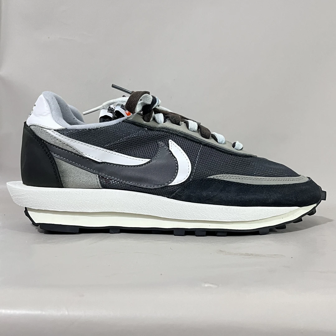 44码Nike LDWaffle 华夫鞋 Sacai联名/黑白 公价3789 二手/90新