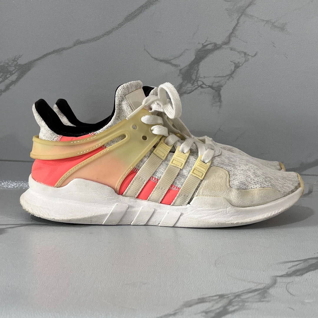 42码adidas 休闲鞋 白粉 公价899 二手/内衬瑕疵90新