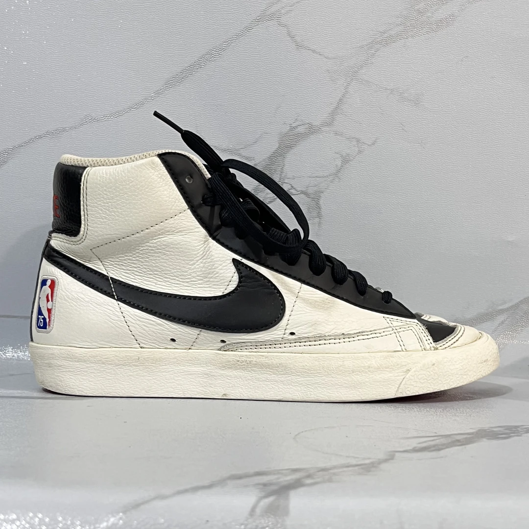 41码Nike Blazer 板鞋 熊猫/白色/黑色/橘色 二手/90新