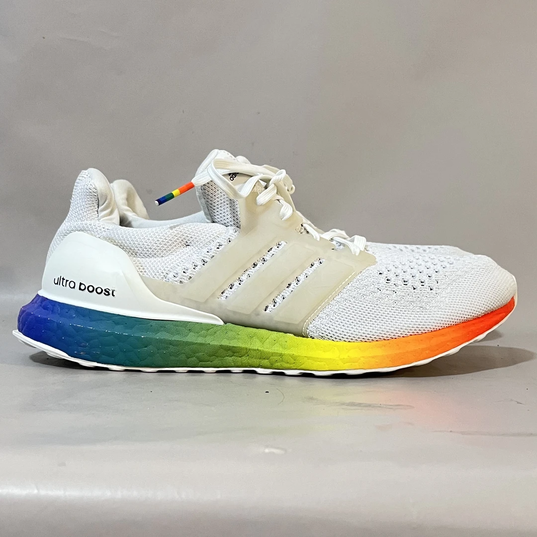 41码adidas UltraBoost 4.0 经典UB跑鞋 彩虹 公价1399 二手/90新