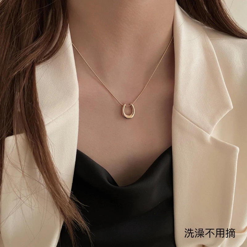钛钢项链 钛钢饰品新款几何u型项链女风嘻哈设计感锁骨链轻奢时尚