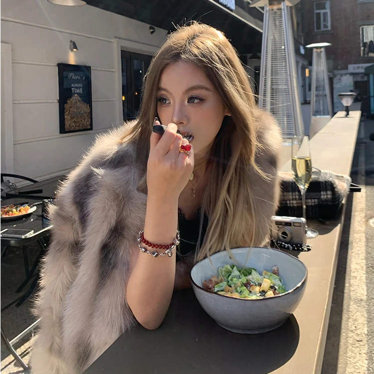 龙纹环保狐狸毛仿皮草外套女秋冬V领宽松短款加厚保暖毛茸茸上衣